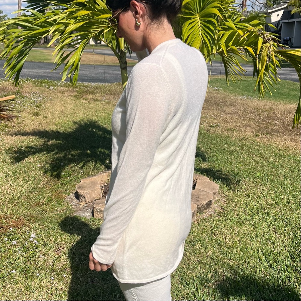 Magaschoni New York since 1996 cream 100% Cashmere sweater cardigan, size M - Picture 8 of 12